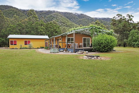 Feathertop Views And Dorm - Accommodation NSW 2