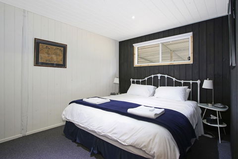 Feathertop Views And Dorm - Accommodation NSW 5
