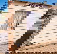 Daydream Motel and Apartments - Accommodation NSW