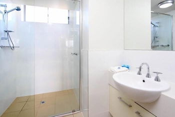 P A Apartments - Accommodation NSW 6