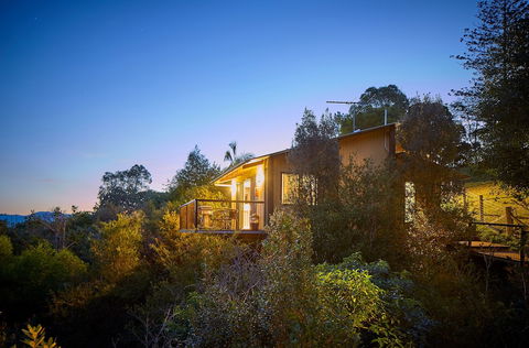 Dayboro Cottages & Llama Walks - Accommodation NSW 2