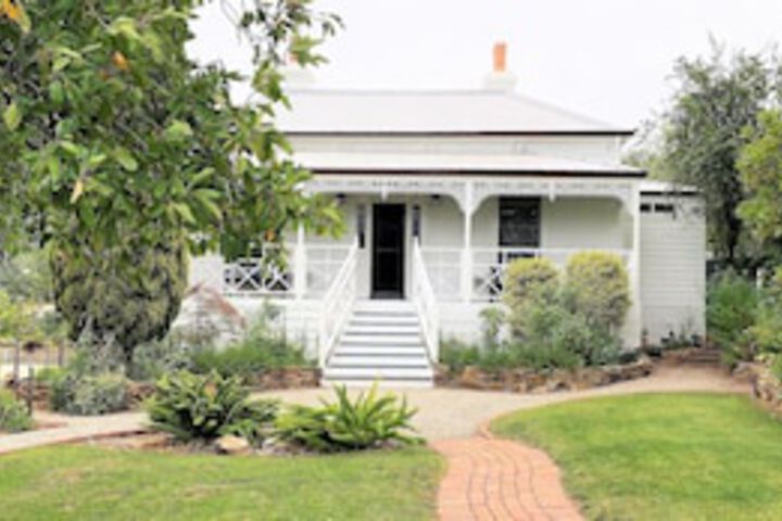 Maldon VIC Accommodation NSW