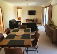 Annies Holiday Units - Accommodation NSW