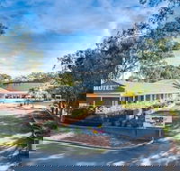 Commercial Golf Resort - Accommodation NSW