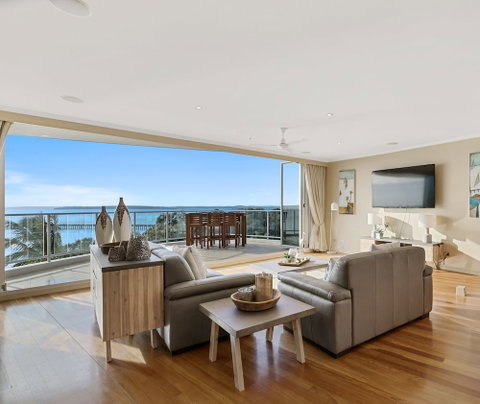 Oaks Hervey Bay Resort And Spa - Accommodation NSW 4