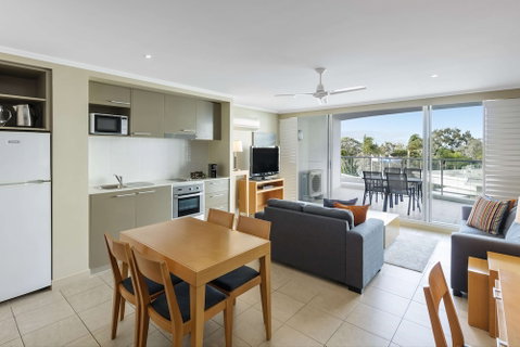 Oaks Hervey Bay Resort And Spa - Accommodation NSW 5