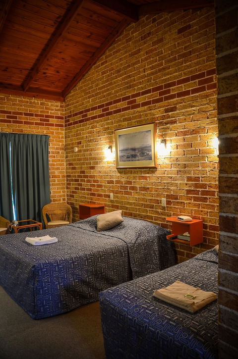 Beenleigh Village Motel - Accommodation NSW 5