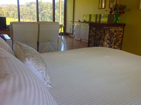 Valley Farm Vineyard Cottages - Accommodation NSW 3