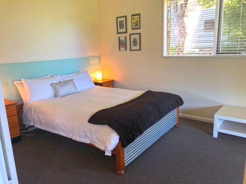 Valley Farm Vineyard Cottages - Accommodation NSW 5