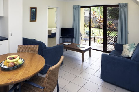 Palms At Trinity - Accommodation NSW 2