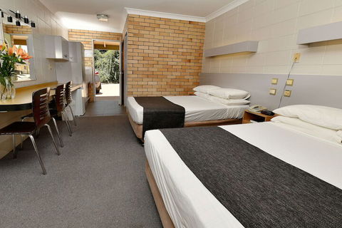 Burke And Wills Motor Inn - Accommodation NSW 7