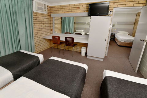 Burke And Wills Motor Inn - Accommodation NSW 3