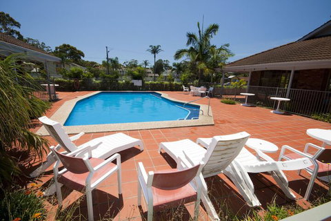 Island Palms Motor Inn - Accommodation NSW 2