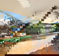 Edward Parry Motel  Apartments - Accommodation NSW