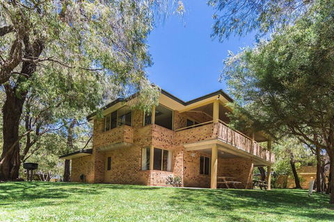 Siesta Park Holiday Resort - Accommodation NSW 5
