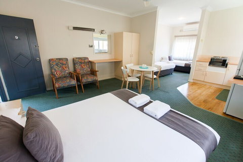 Jasmine Lodge Motel - Accommodation NSW 3