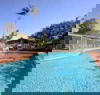 Lilyponds Holiday Park - Accommodation NSW