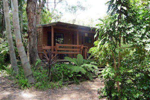 Samurai Beach Bungalows Port Stephens YHA - Accommodation NSW 0