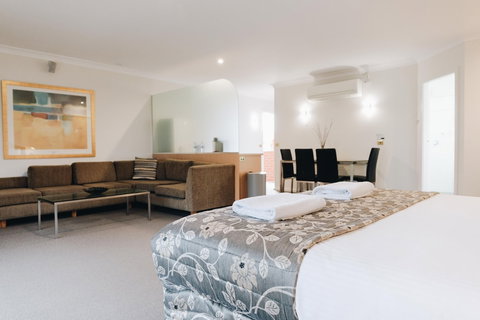 Rsl Club Motel - Accommodation NSW 2