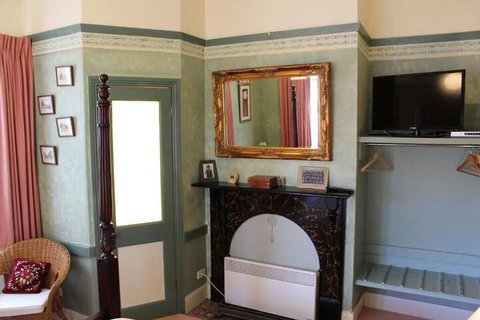 Ross B&B Accommodation - Accommodation NSW 7