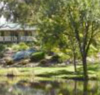 Granite Gardens Cottages  Lake Retreat - Accommodation NSW