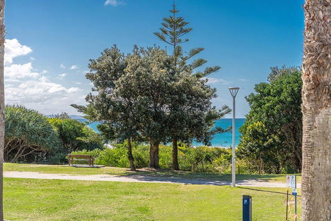 3 / 54 Lawson St. The Palms 3 - Accommodation NSW 5