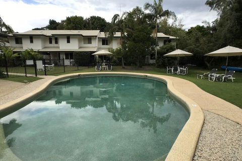 Treetops Lakeside Guesthouse - Accommodation NSW 5