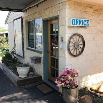 Oasis Motel Peak Hill - Accommodation NSW 0