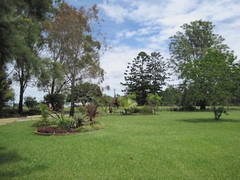 Yarrahapinni Homestead - Accommodation NSW 1