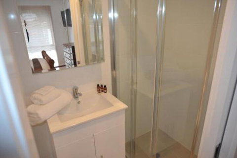 The Pommy Tree - Accommodation NSW 6