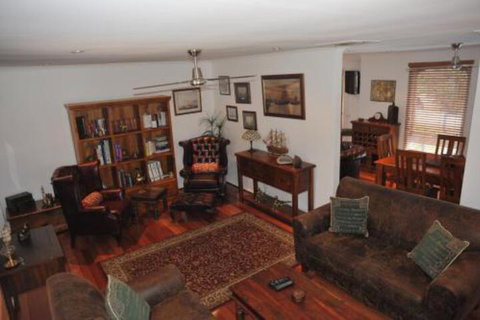 The Pommy Tree - Accommodation NSW 0