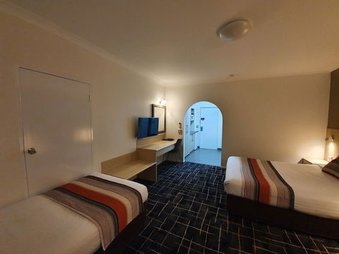 Hamiltonâ€™s Queanbeyan Motel - Accommodation NSW 6