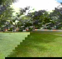 Ivanhoe Village Caravan Resort - Accommodation NSW