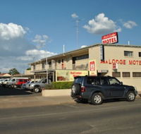 A  A Lodge Motel Emerald - Accommodation NSW