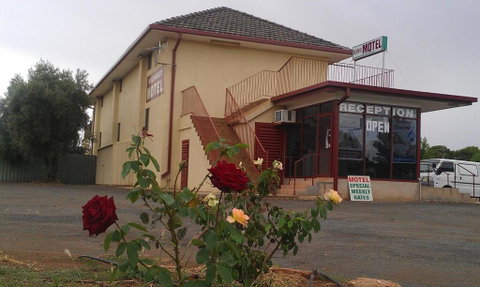 Goolgowi Highway Motel - Accommodation NSW 4