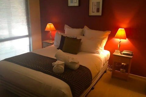 Idyllic Retreat For 4 People In Beautiful Otway Ranges, Recharge & Refresh In Hot Tub - Accommodation NSW 6