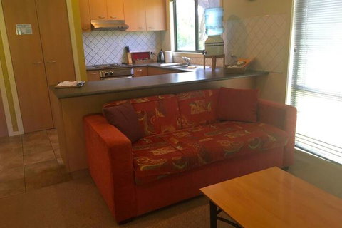 Idyllic Retreat For 4 People In Beautiful Otway Ranges, Recharge & Refresh In Hot Tub - Accommodation NSW 4