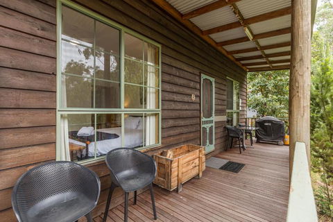 Country Lane Cottage - Accommodation NSW 3