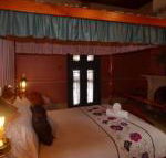 Bordello Hotel Bar  Spa - Accommodation NSW