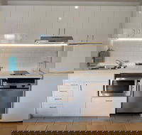 Crest Apartments Byron Bay - Accommodation NSW