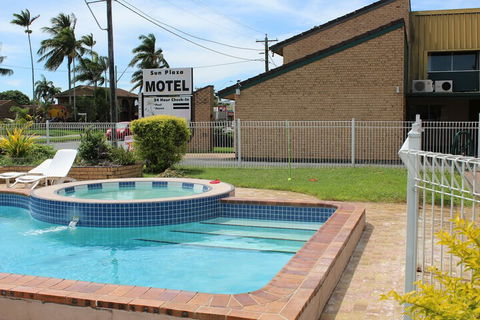 Sun Plaza Motel Mackay - Accommodation NSW 4