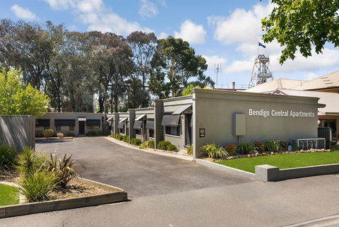 National Hotel Complex And Bendigo Central Apartments - Accommodation NSW 3