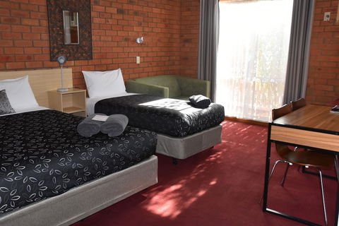 Shannon Motor Inn - Accommodation NSW 3