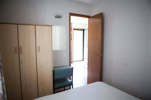 Strayleaves Caravan Park - Accommodation NSW 5