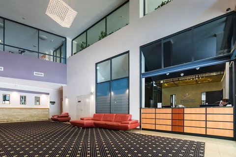 Starwest Apartments Alderney On Hay - Accommodation NSW 3