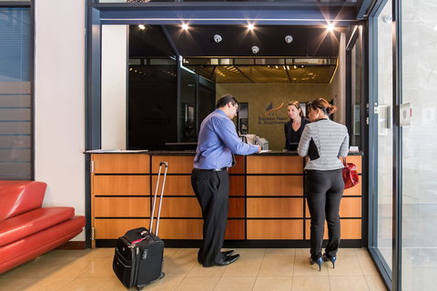 Starwest Apartments Alderney On Hay - Accommodation NSW 2