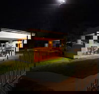 Jacaranda Motel  Holiday Units - Accommodation NSW