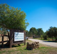 Mansfield Country Resort - Accommodation NSW