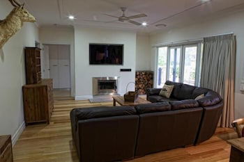 G.g's By The River - Accommodation NSW 6