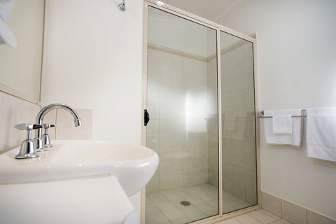 Barlings Beach Holiday Park - Accommodation NSW 4